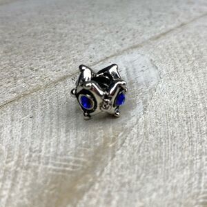 Pandora like bead